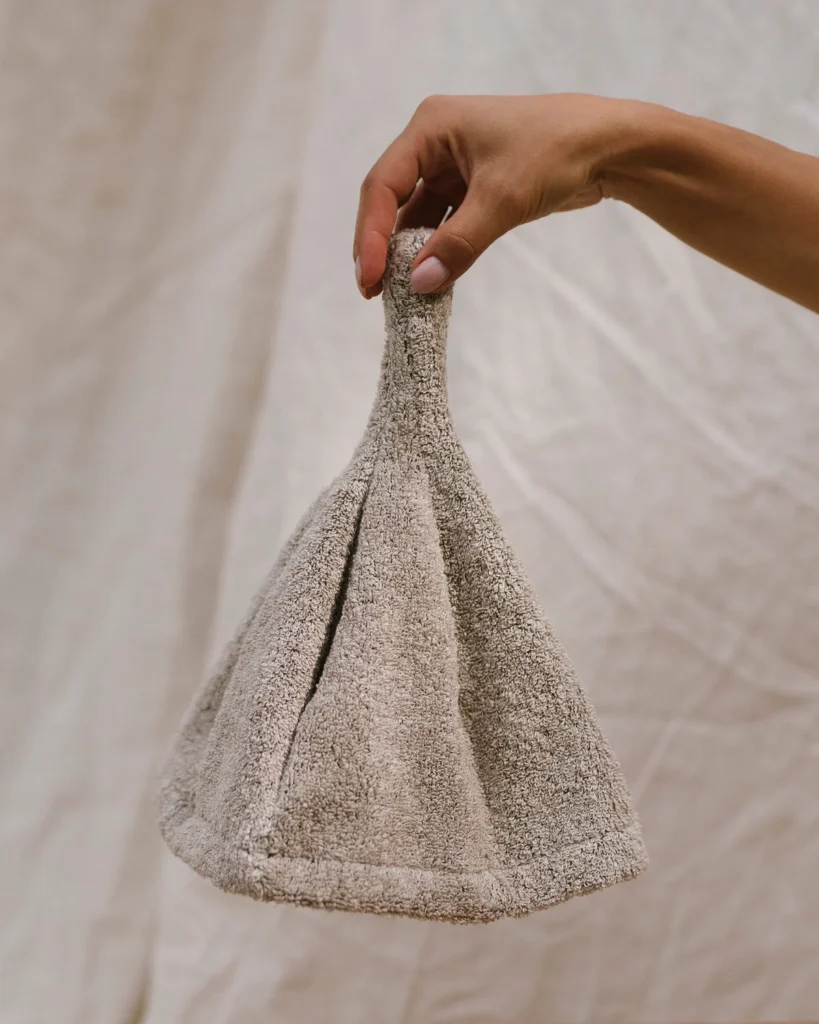 Czapka do sauny lniana frotte natural black