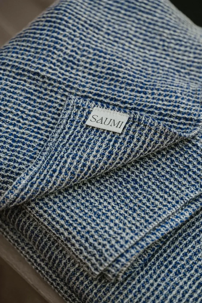 lniany ręcznik do sauny wafel natural jeans blue saumi